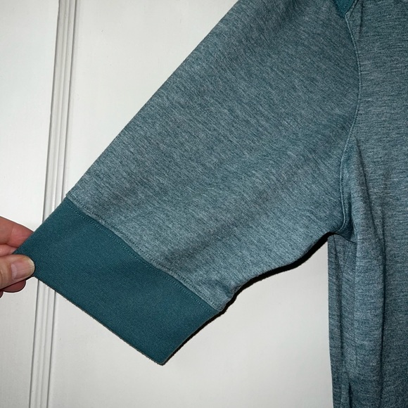 REI VNeck heathered teal athletic shirt - Picture 4 of 6